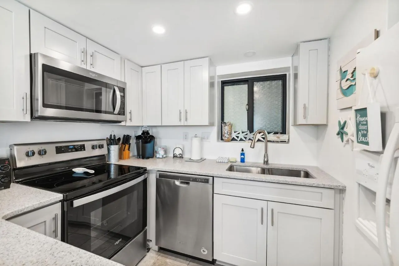 Sunbird #706E By Nautical Properties - Beach Chair Service Included! Panama City Beach