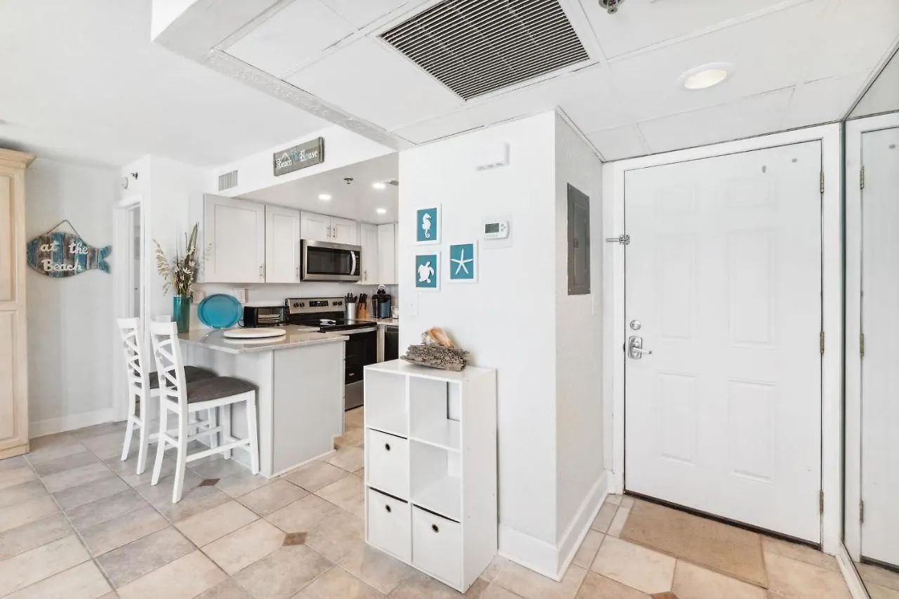 Holiday home Sunbird #706E By Nautical Properties - Beach Chair Service Included! Panama City Beach United States