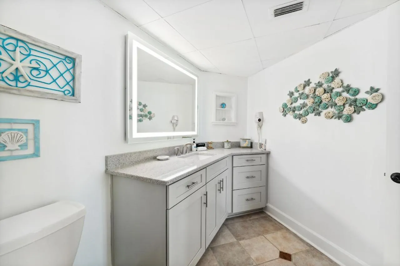 Sunbird #706E By Nautical Properties - Beach Chair Service Included! Panama City Beach Holiday home